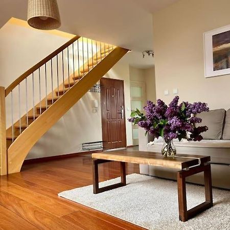 Apartament Hemingwaya Jelenia Gora Bagian luar foto