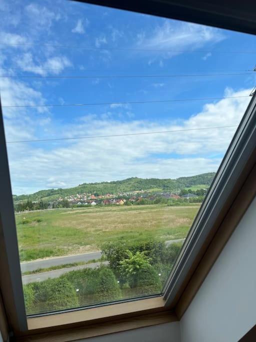 Apartament Hemingwaya Jelenia Gora Bagian luar foto